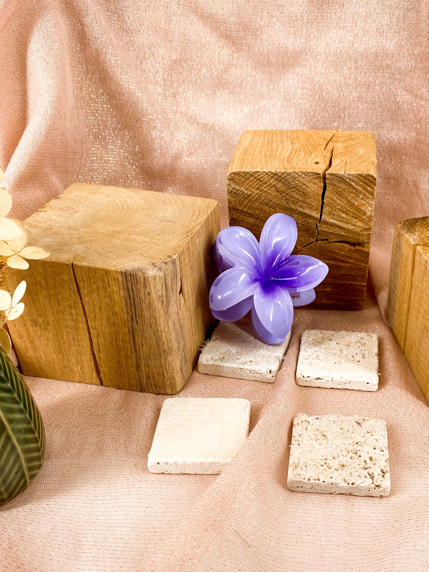 Pince à cheveu fleur nuances de violet