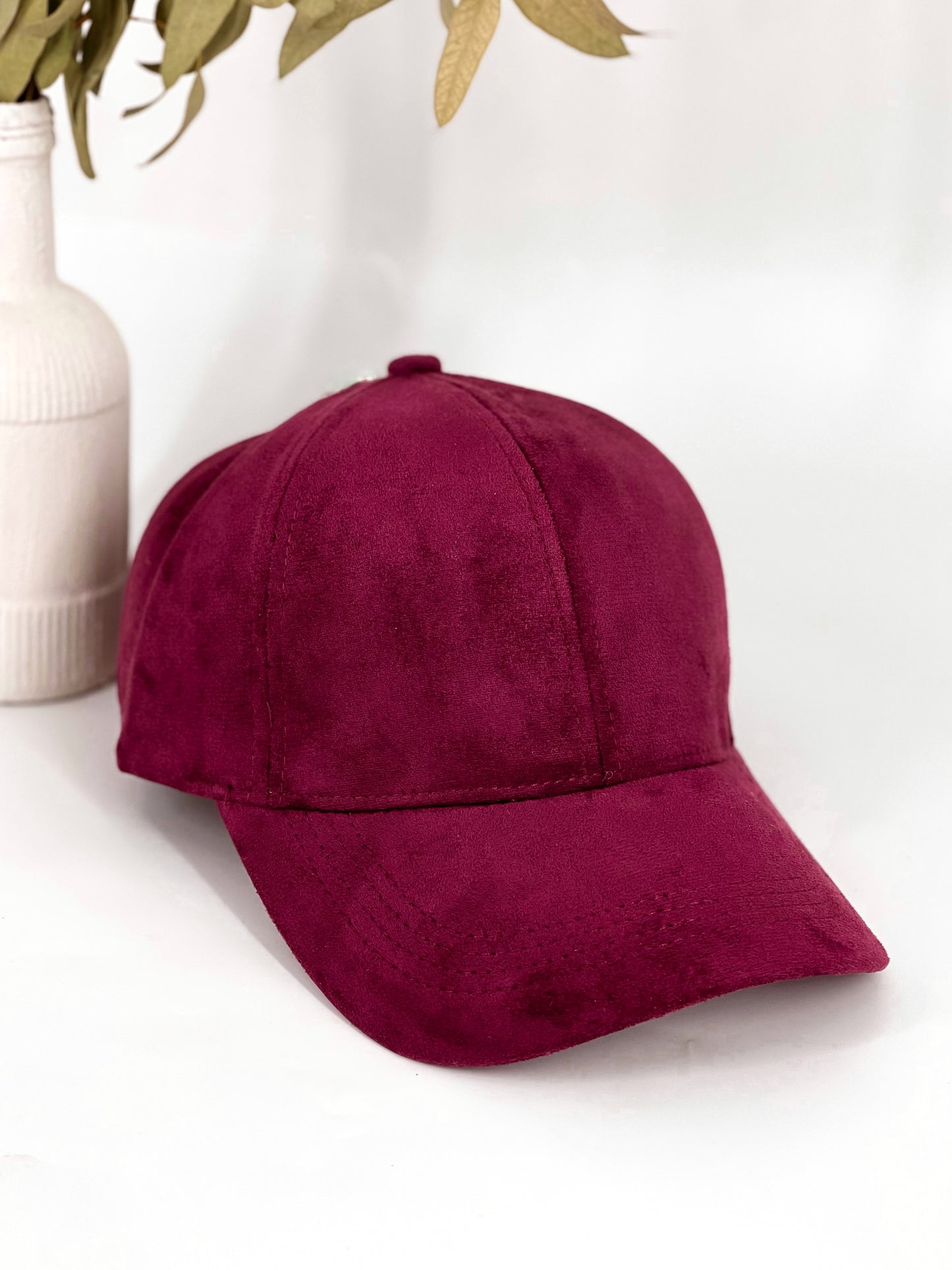 Casquette en suédine bordeaux