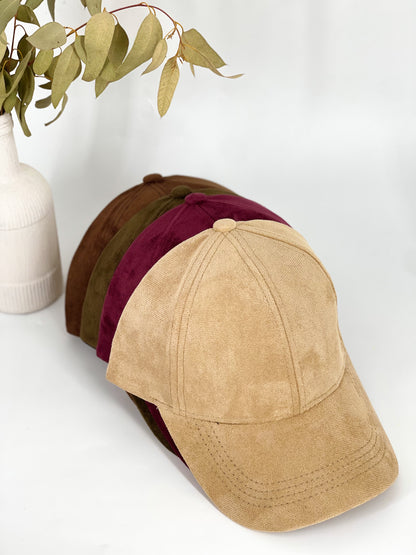 Casquette en suédine bordeaux