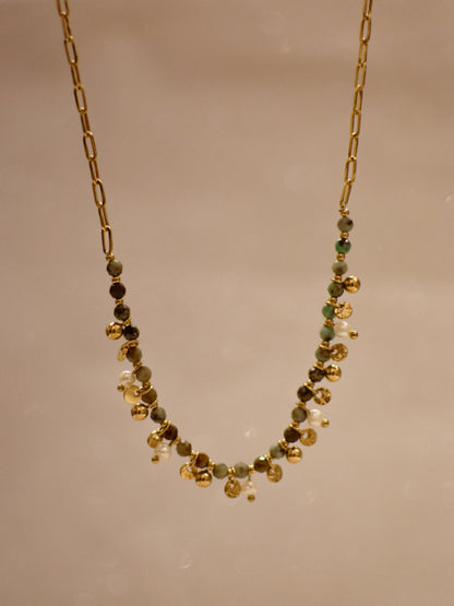 Collier Mae