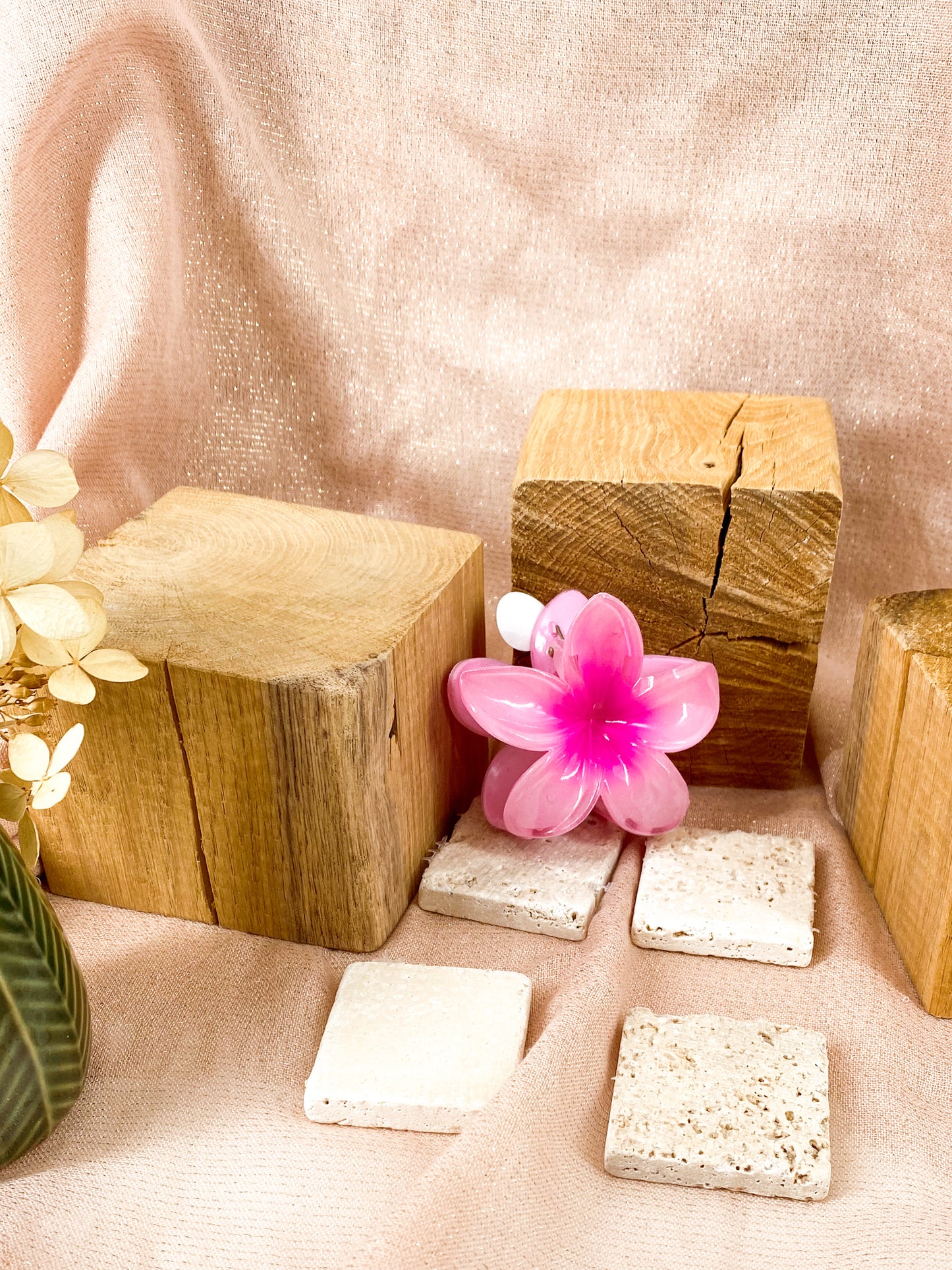 Pince à cheveu fleur nuances de rose